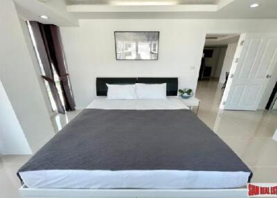 The Waterford Sukhumvit 50 - Bright and Contemporary Two Bedroom Condo on Sukhumvit 50, Bangkok