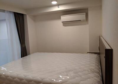 Siamese Exclusive Sukhumvit 31 Two bedroom condo for sale and rent