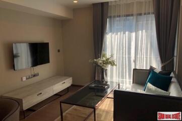 Na Vara Residence - Bright and Comfortable One Bedroom Pool View Condo in Chit Lom