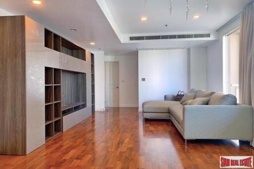 Baan Siri 31 - Reduced price Large Newly Refurbished Two Bedroom Corner Condo for Sale in Phrom Phong