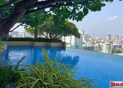 Baan Siri 31 - Reduced price Large Newly Refurbished Two Bedroom Corner Condo for Sale in Phrom Phong