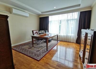 Baan Nunthasiri Condominium - Three Bedroom Condo for Sale in a Super Lumphini Location