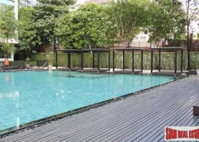 Ficus Lane - Super Large and Luxurious Four Bedroom Condo Near Sky Train in Phra Khanong