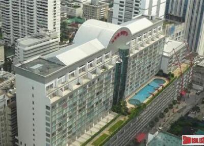 The Trendy Condo - Large One Bed Condo Near BTS Nana