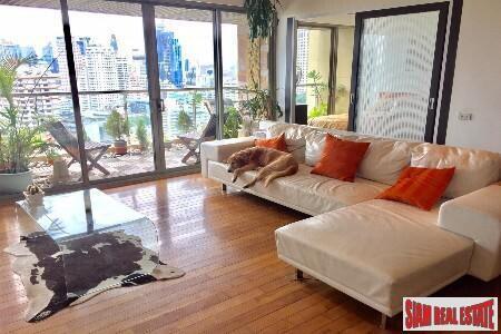 The Lakes - Luxury Pet-Friendly 1 Bedroom Condo 109sq.m Overlooking Benjakiti Park, Sukhumvit 16