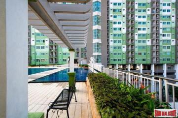 Supalai Park Ratchayothin  Two Bedroom Corner Condo on High Floor in Phahon Yothin