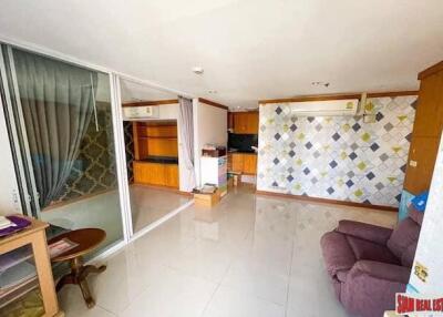 Icon III - Big & Sunny One Bedroom Corner Unit with Unobstructed City Views for Sale - Thong Lo