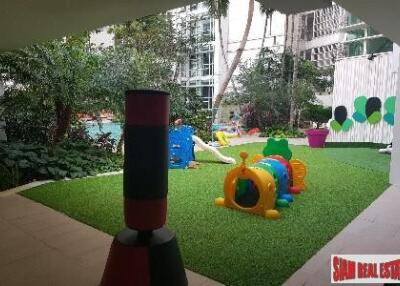 Baan Rajprasong Bangkok - Large Corner One Bedroom Condo for Sale in Lumphini