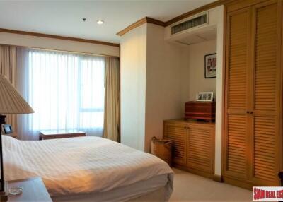 Baan Chaopraya Condominium - 2 Bed Quality Riverside Condo for Sale Close to Icon Siam and BTS