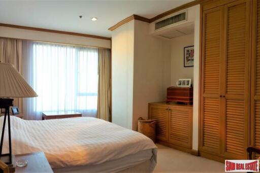 Baan Chaopraya Condominium - 2 Bed Quality Riverside Condo for Sale Close to Icon Siam and BTS