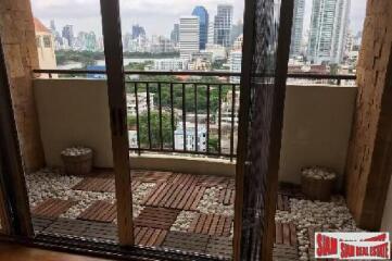 Monterey Place Condominium - 1 Bed Condo with Lake Views next to Queen Sirikit and Convention Centre MRT, Asoke