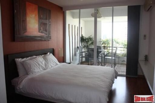 Moon Tower - Large 3 Bed Duplex with Terrace and Garden Views at Sukhumvit 59, Thong Lor