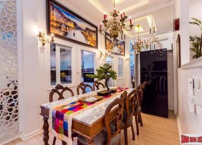 Crystal Ville - Stunning Hi-End Furnished Townhome in Lad Phrao