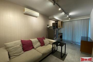 The Gallery Condominium - Penthouse 1 Bed 35 Sqm Fully Furnished unit on the 24th Floor at Sukhumvit 107, BTS Bearing