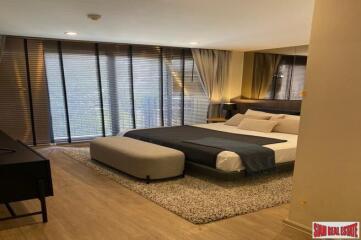 Newly Completed Low-Rise Condo near to Wireless Road and BTS Ploenchit - 2 Bed Corner Unit