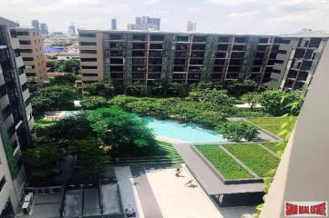 Blossom Condo @ Sathorn - Charoenrat  City and Temple Views from this New 2 Bed Corner Unit on the Top Floor