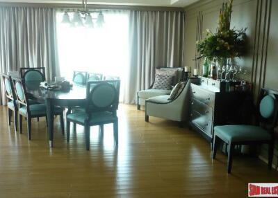 Prive by Sansiri - Luxury 3 Bed Corner Unit Condo on the 11th Floor at Wireless Road, Lumphini Park