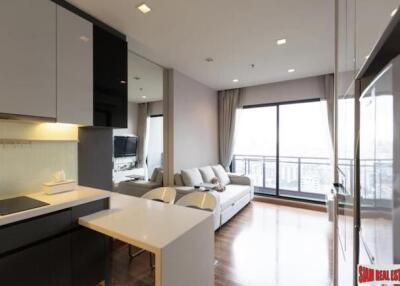 Ivy Ampio - Contemporary One Bedroom Ratchadaphisek Condo for Sale with Unblocked City Views