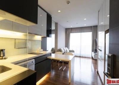 Ivy Ampio  Contemporary One Bedroom Ratchadaphisek Condo for Sale with Unblocked City Views