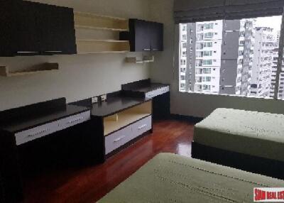 Wilshire Condo Sukhumvit 22 - Spacious Three Bedroom with City Views on Sukhumvit 22, Bangkok