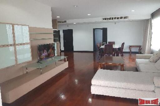 Wilshire Condo Sukhumvit 22 - Spacious Three Bedroom with City Views on Sukhumvit 22, Bangkok