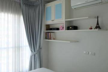 Aspire Rama 9  Brightly Furnished One Bed Condo on 20th Floor with Closed Kitchen in Excellent Location of Rama 9