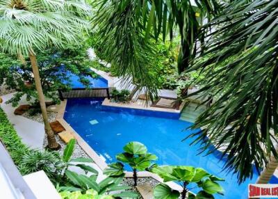 Baan Siri Sukhumvit 10 - Two Bed Condo for Sale at Asoke/Nana