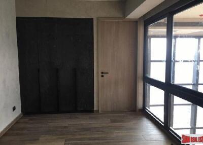 The Lofts Asoke - Luxury Newly Completed One Bed Duplex Corner Unit on High Floor