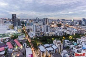 Just Completed Luxury High-Rise Condo with 360 Roof Pool at Victory Monument, Phaya Thai - Studio Units