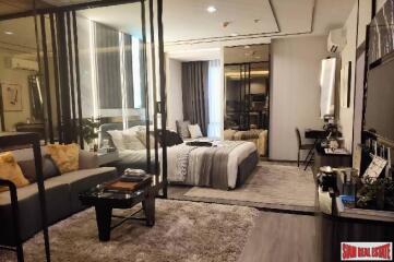 Just Completed Luxury High-Rise Condo with 360 Roof Pool at Victory Monument, Phaya Thai - Studio Units