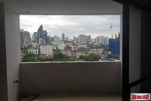 Fifty Five Tower - Spacious Three Bedroom Corner Condo for Sale on Sukhumvit 55, Thong Lor