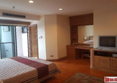 Fifty Five Tower - Spacious Three Bedroom Corner Condo for Sale on Sukhumvit 55, Thong Lor