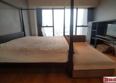 The Met - Elegant Three Bedroom Condo with Sweeping Panoramic Views in Chong Nonsi