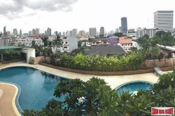 J.C.Tower - A Nice One Bedroom Corner Condo in Popular Thong Lo