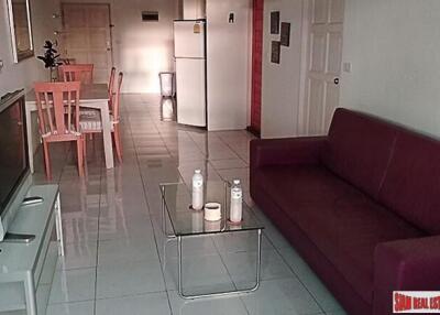 J.C.Tower - A Nice One Bedroom Corner Condo in Popular Thong Lo