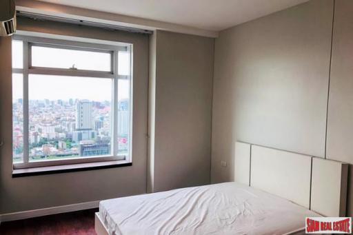 Circle Condominium | Two Bedroom Condo with 40th Floor Sweeping City Views in Phetchaburi