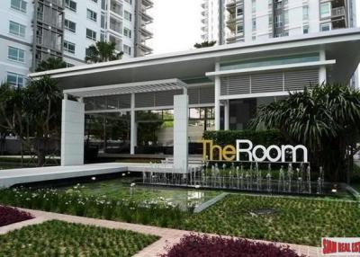 The Room Ratchada - Ladprao | Sunny Two Bedroom Condo with Incredible City Views in Lat Phrao