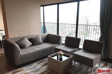 Teal Sathorn- Taksin - City Views and Close to the BTS in the Three Bedroom Condo in Wongwian Yai