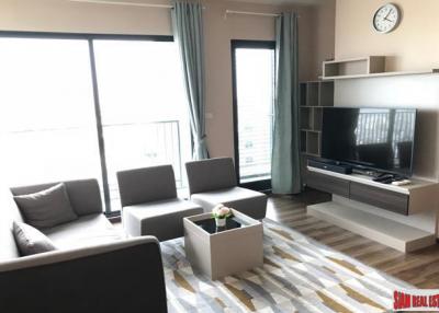 Teal Sathorn- Taksin  City Views and Close to the BTS in the Three Bedroom Condo in Wongwian Yai