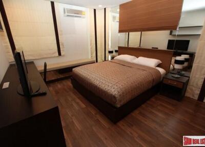 The Rajdamri - Bright and Modern Two Bedroom Condo in Ratchadamri, Bangkok