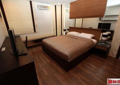 The Rajdamri  Bright and Modern Two Bedroom Condo in Ratchadamri, Bangkok