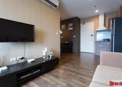 Chewathai Ratchaprarop - Sunny Two Bedroom Condo with City Views in Victory Monument, Bangkok