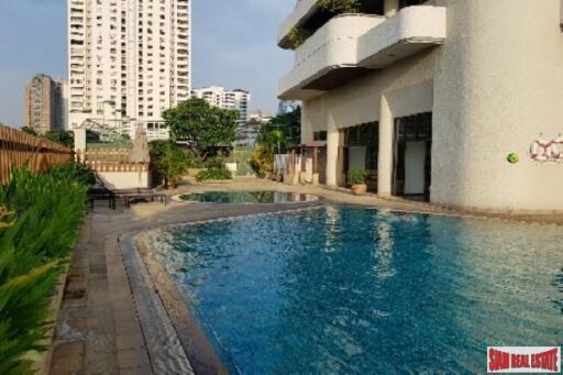 Tower Park Condo - Spacious and Modern Four Bedroom Condo with Two Balconies in Nana, Bangkok