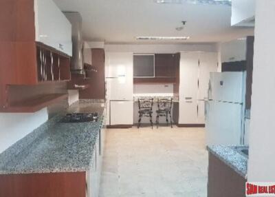 Tower Park Condo - Spacious and Modern Four Bedroom Condo with Two Balconies in Nana, Bangkok