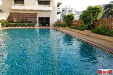 Tower Park Condo - Spacious and Modern Four Bedroom Condo with Two Balconies in Nana, Bangkok