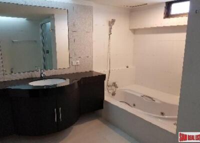 Tower Park Condo - Spacious and Modern Four Bedroom Condo with Two Balconies in Nana, Bangkok