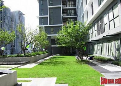 Ideo Mobi Rama 9  Furnished Studio Apartment in Good Location, Huai Khwang