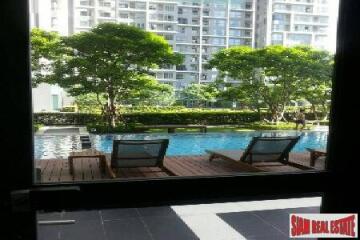 Ideo Mobi Sukhumvit - Comfortable Living in this Two Bedroom Duplex by On Nut