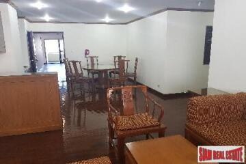 Le Premier Condo Sukhumvit 59 - Two Bedroom, Three Bath Condominiums for Sale in Prestigious Thong Lo