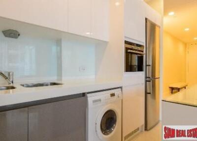 Q Langsuan - Modern and Elegant Two Bedroom with City Views in Lumphini